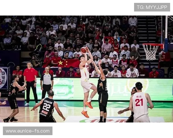 中国男篮逆转战胜澳大利亚 成功晋级亚洲杯决赛 打破十年尴尬纪录