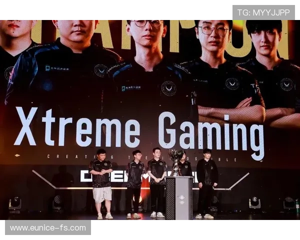 《全球电竞赛事激战正酣 各大战队争夺年度总冠军荣誉》