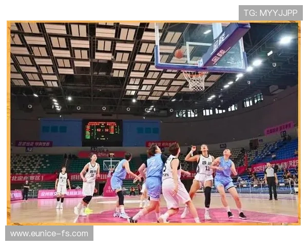 中国篮球联赛季后赛激烈角逐 各队争夺最终冠军席位精彩纷呈 中国篮球联赛季后赛激烈角逐 各队争夺最终冠军席位精彩纷呈