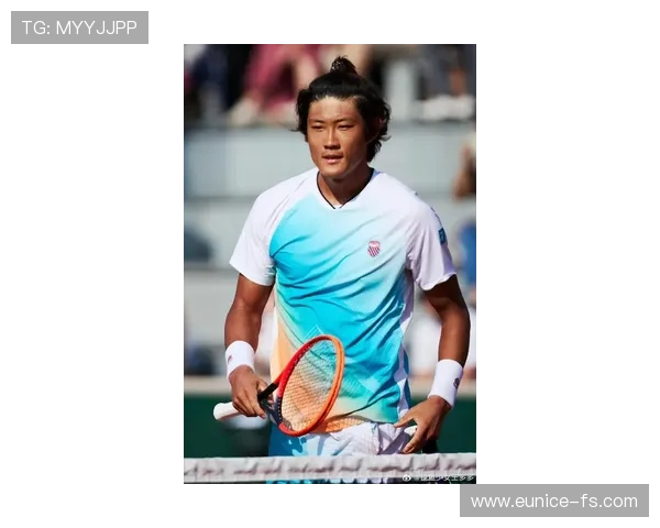 张之臻逆转取胜强势晋级上海大师赛展现中国网球新力量