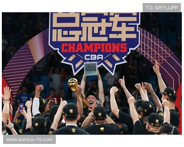 中国篮球联赛新赛季开启 诸强备战激烈争夺总冠军之路