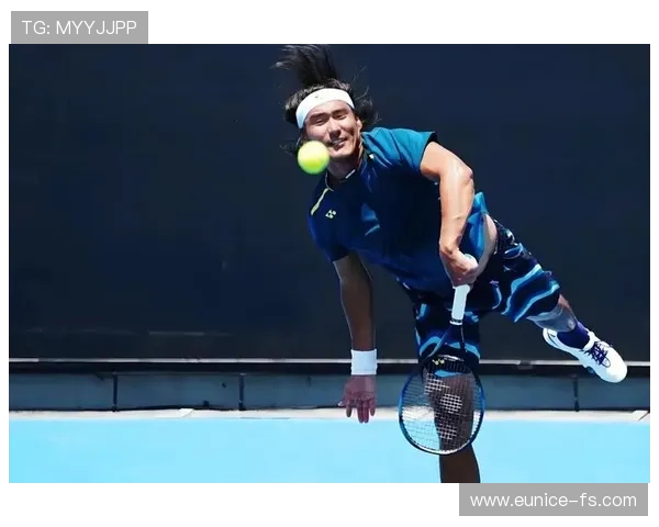 网球赛场风云再起 新星崛起老将退役争夺战激烈升级