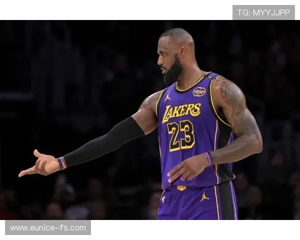 詹姆斯再创历史纪录带领湖人逆袭胜勇士 全场表现震撼全场