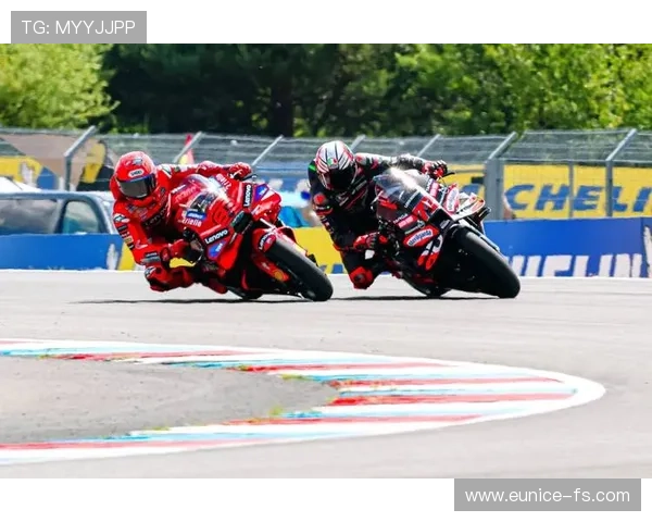 MotoGP赛季精彩回顾：新星崛起与老将争冠激烈角逐