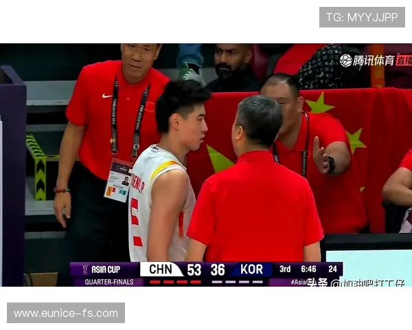 中国男篮逆袭战胜澳大利亚，成功晋级世界杯四强创造历史新篇章